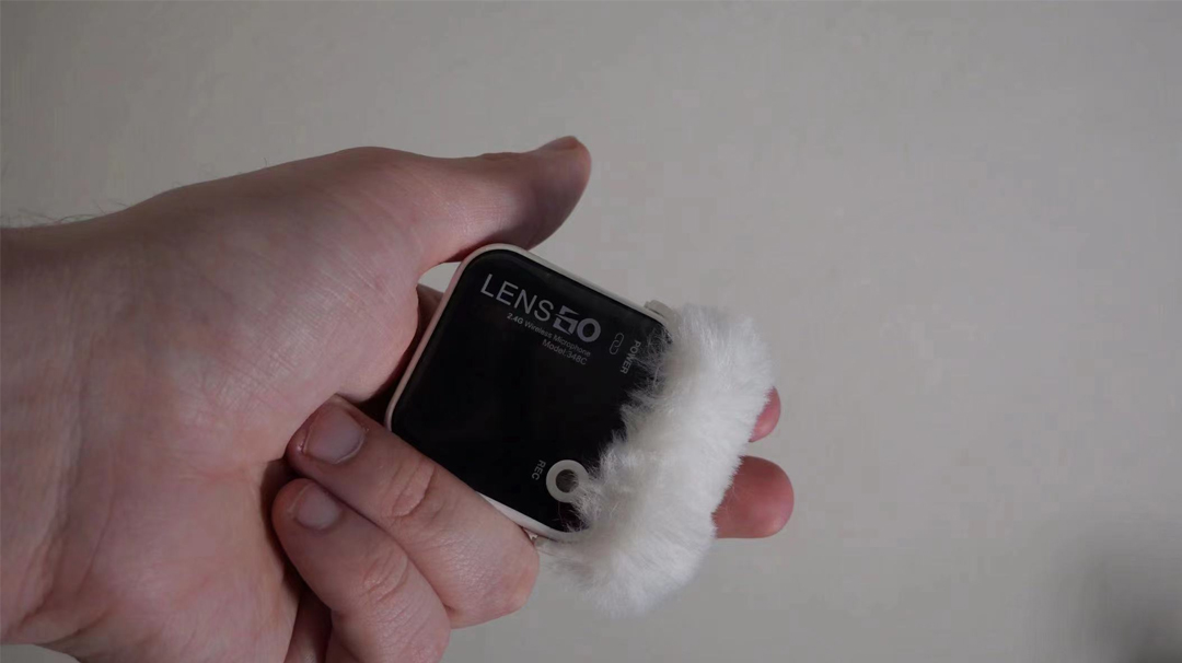 LensgoM's tweet photo. Lensgo 348C wireless microphone, small and exquisite shape and plush microphone design, bring users a better experience.@Vinnie Langdon III😎😎

Learn more: https://t.co/LRz5oMqnsl
#RODEmicrophone #output #mode #audio #recording #onlinemeeting #sound #pro #phone #camera #computer https://t.co/K7RSZ4Fctu