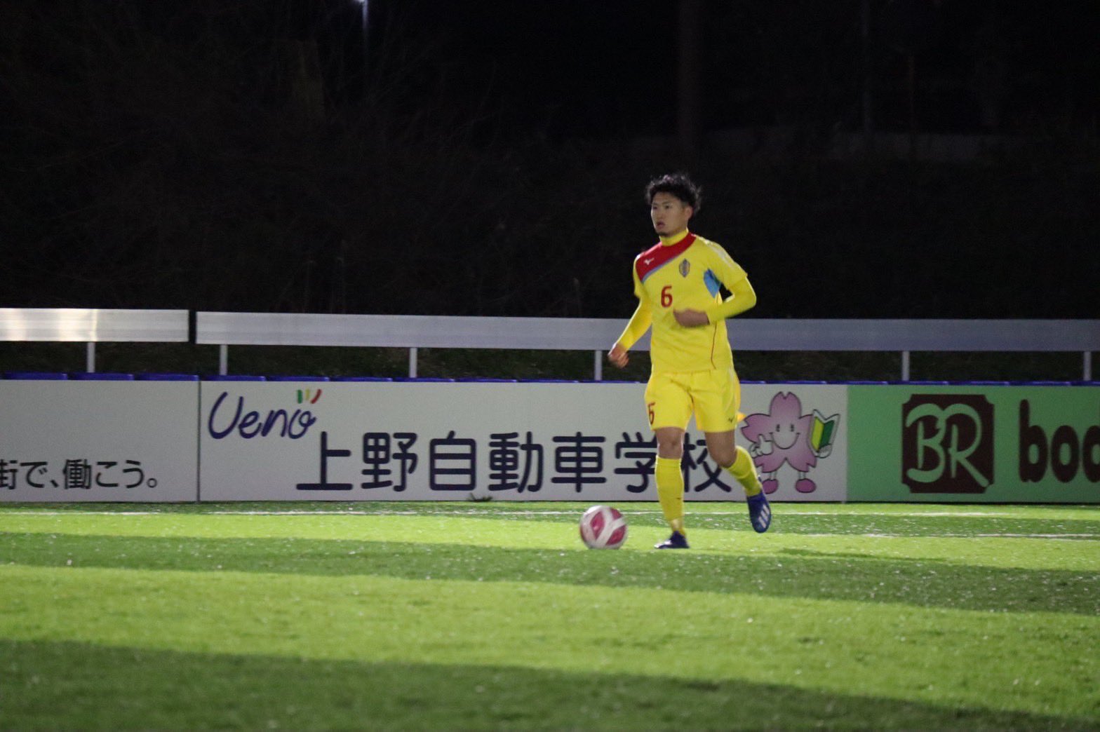 Fc Avenidasol Top 22シーズン選手紹介 背番号 21 名前 松田太志 ポジション Mf 生年月日 1998 10 26 23歳 趣味 特技 釣り 筋トレ 旅行 ランニング 仕事先 伊賀市 今シーズンの目標 意気込み 強かにプレーする Fcavenidasol Top 選手紹介