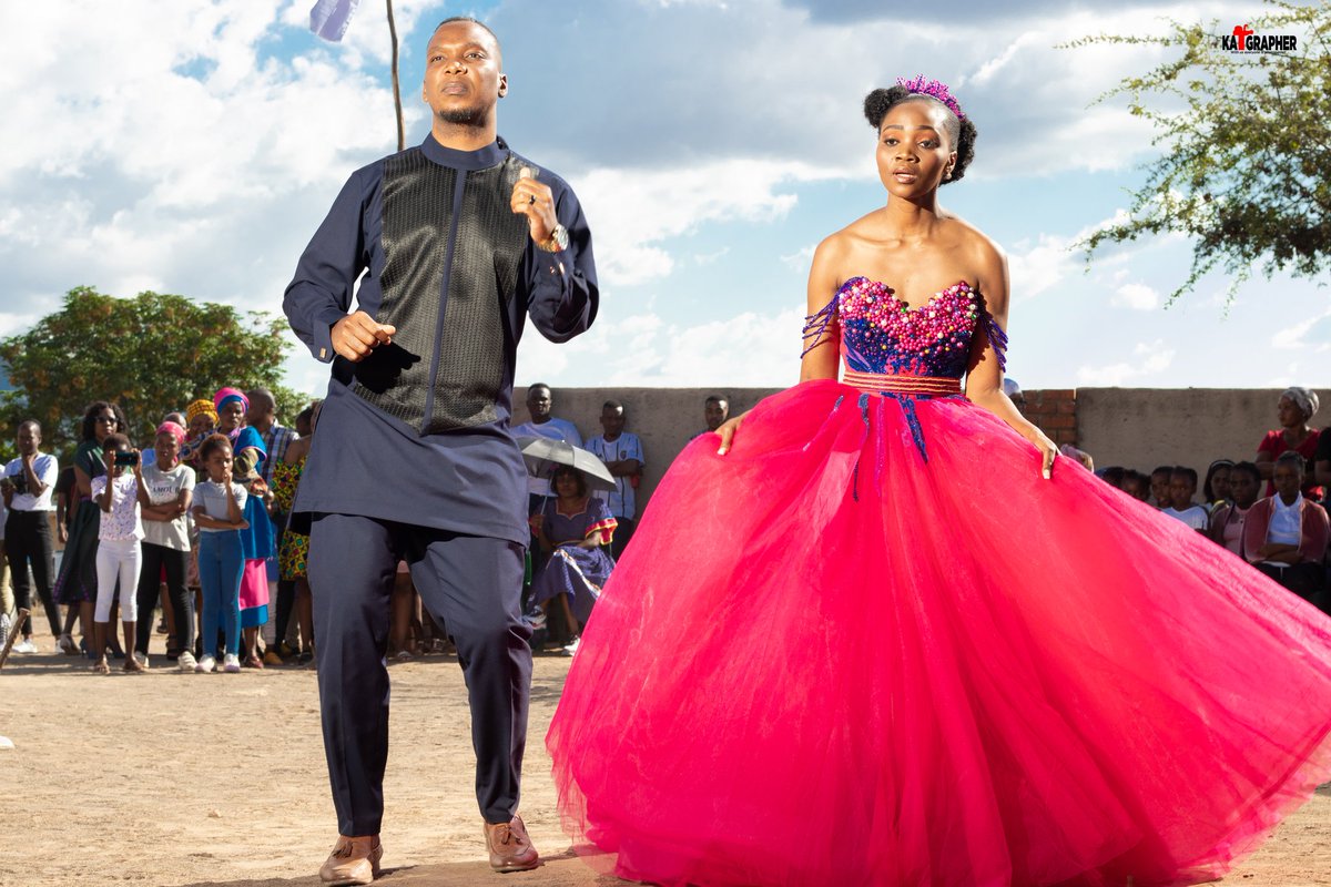 DaRichSA's tweet photo. I got married tp the love of my life #WakeUpOnMetroFM https://t.co/xnaQ6Tgjx8