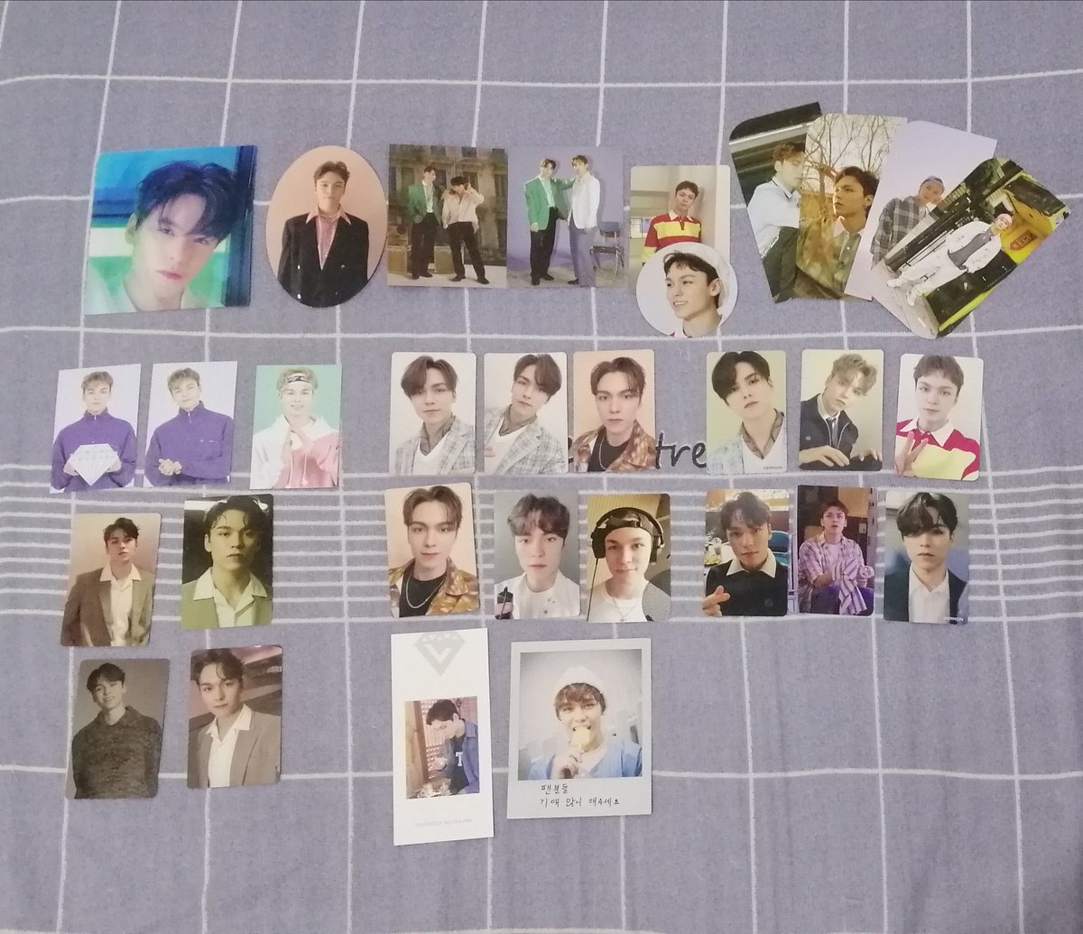 _pie861015's tweet photo. WTS/LFB

Vernon Photocards/POB - 150php ea
Hitori Janai
Semicolon
Fallin Flower
Heng:garae
Love and Letter 
Love and Letter repackage

Vernon Trading Cards - 85php ea
Incomplete
Carat Land 2020

Vernon album inclusions - 35php ea
YMMD Lenti
HG Bookmark
Semicolon https://t.co/8fMv9pTgO0