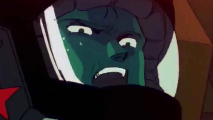 まぁガンダム世界、それなりに「少年兵」問題に懸念を抱いていた人物は山ほどおり、おったのですが、そういう人ほど死んでいってしまうため、泥沼るというそういうテイストなんですな。
ベテラン兵が死に、新兵や女性兵士も死に、さらにやむなく子どもまで動員されていく世界なんですよ。 