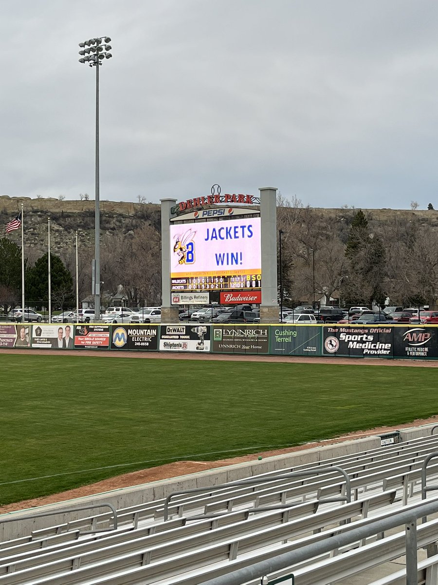 MikeBaze4015's tweet photo. Nothing like a walk-off jack to send you to post-season! @MSUBBaseball @MSUBsports ๐๐๐ #JacketStandard https://t.co/hJO495hoSJ