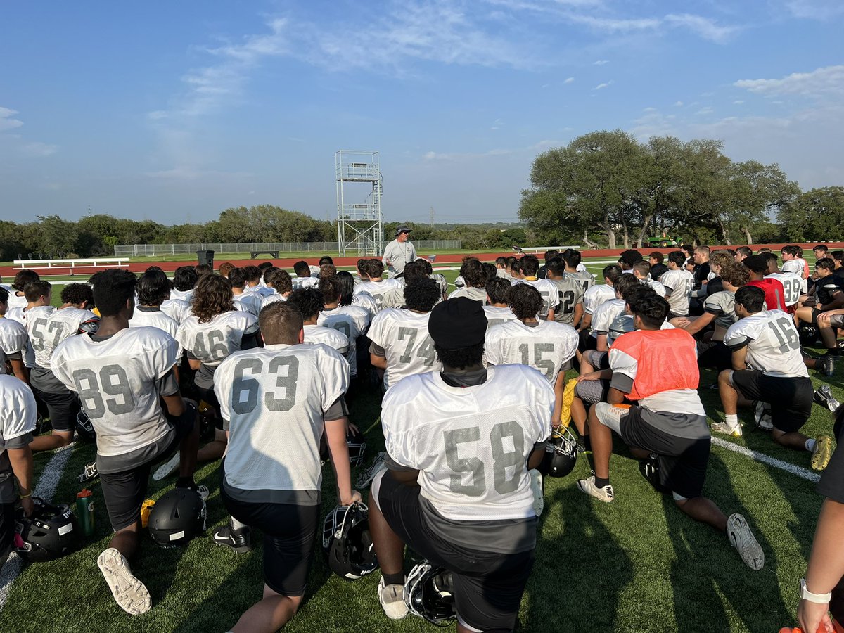 CoachYotter's tweet photo. @FbCougar Football is back baby at Clark, TX. @Geistjl @HobbyBoysATH #springball #rootednisd https://t.co/5jU3kttnEz