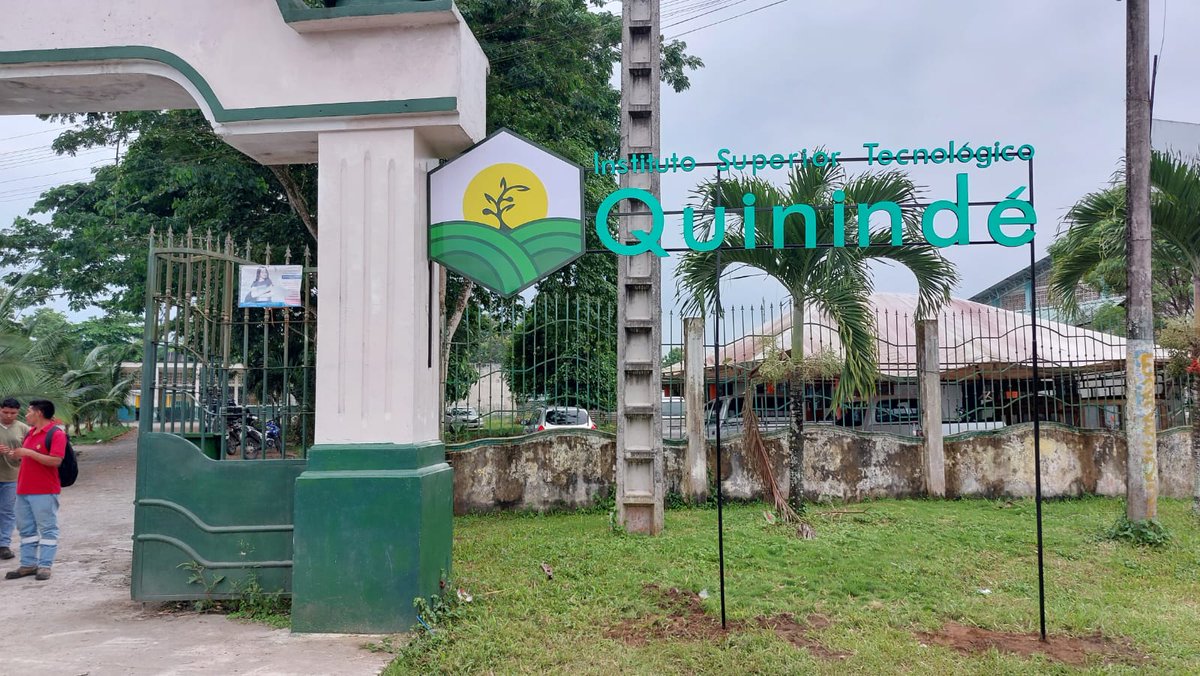 ITSQuininde's tweet photo. Agradecemos a CLUB MECÁNICA INDUSTRIAL de @InstitutoTello por elaboración/donación de un letrero identificador a @ITSQuininde que permite una correcta sinergia entre instituciones
@EduSuperiorEc @Educacion_Ec @ARibadeneiraE  @mariabrownp 
#SaberHacer 
#InstitutosEsmeraldasUnidos https://t.co/McNGvusFCM