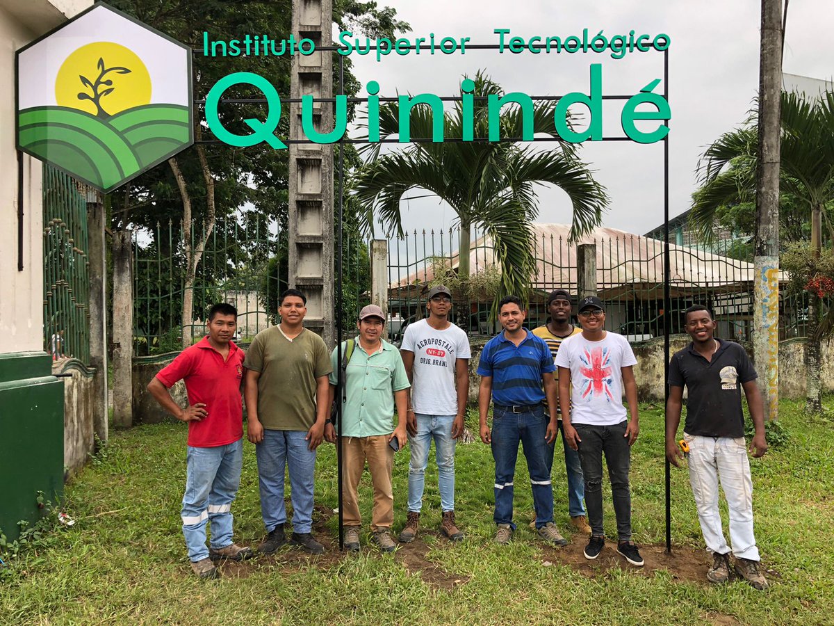ITSQuininde's tweet photo. Agradecemos a CLUB MECÁNICA INDUSTRIAL de @InstitutoTello por elaboración/donación de un letrero identificador a @ITSQuininde que permite una correcta sinergia entre instituciones
@EduSuperiorEc @Educacion_Ec @ARibadeneiraE  @mariabrownp 
#SaberHacer 
#InstitutosEsmeraldasUnidos https://t.co/McNGvusFCM