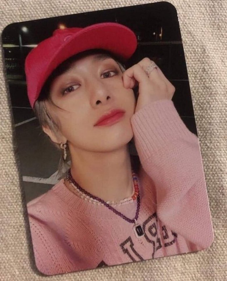 1442. MONSTA X Shape Of Love Broadcast Hyungwon Photocard
