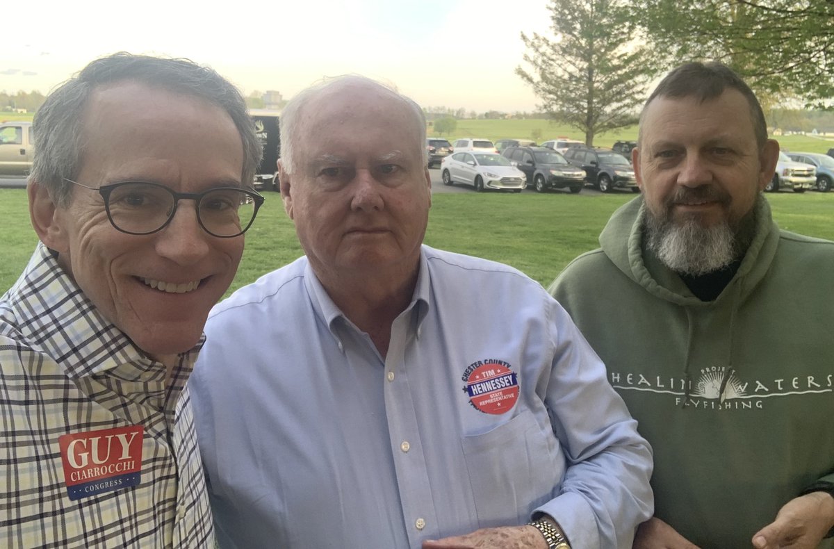 PhilaFreedomGuy's tweet photo. #WhereIsGUY greetings from #Elverson and a picnic social at the West Nantmeal Twp park. Shout out to #JessicaFlorio &amp; #RepTimHennessy and #AJBlosenski for cleanup &amp; support. 🐘🇺🇸 https://t.co/sxrKILNdQa