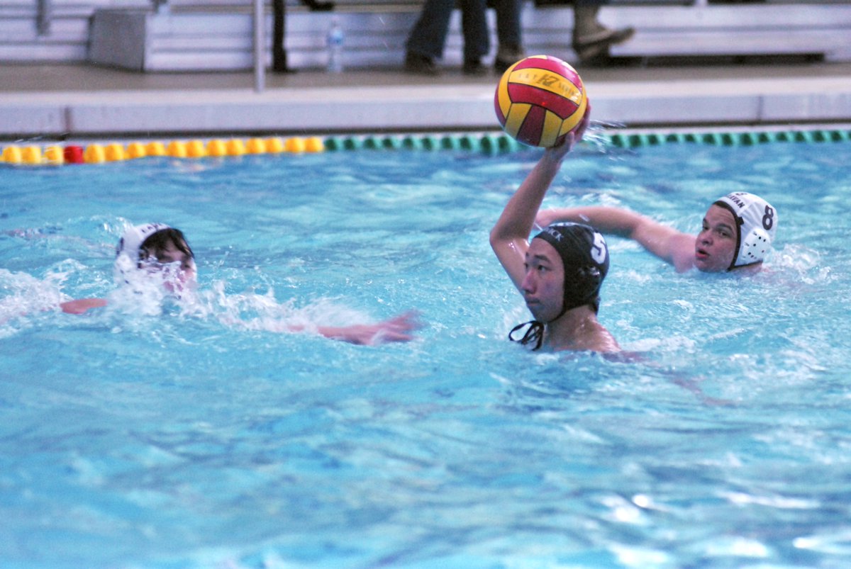 FriarAquatics's tweet photo. MCAC Quarter-final match up #1 vs. #8
Fenwick 15 De La Salle 0
6-0 3-0 3-0 3-0
Fenwick Goals: Vahey 4, Kornowske 2, Bajda 2, Posluszny 2, Fu 2, Meo, Sarvis, Leone
Fenwick Assists: Sarvis 5, Kornowske 3, Meo 2, Bajda, Chi, McDonald, Fu, Vahey
Fenwick Saves: Kulisek 5
#MCACtion https://t.co/6z1gYieeA5