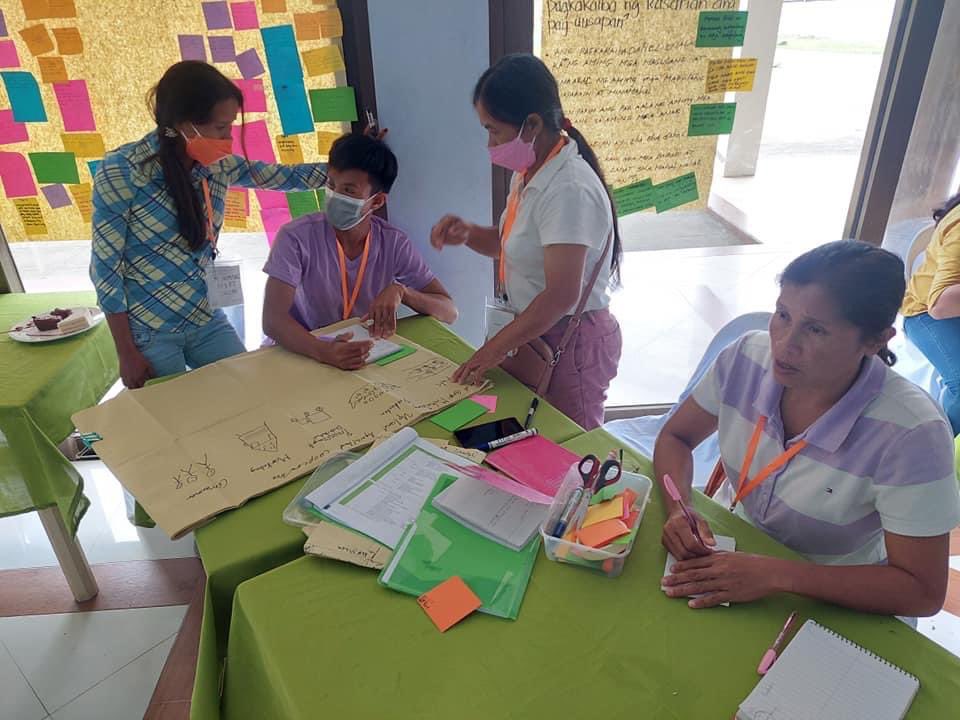 Agriterra, together with Citicore Candlewick Bioenergy, Inc. (CCBI) and through the USAID GROW Coop Project, conducted a female leadership training for 6 upland agricultural cooperatives in Negros Occidental wherein participants analyzed the role of women in the value chain.