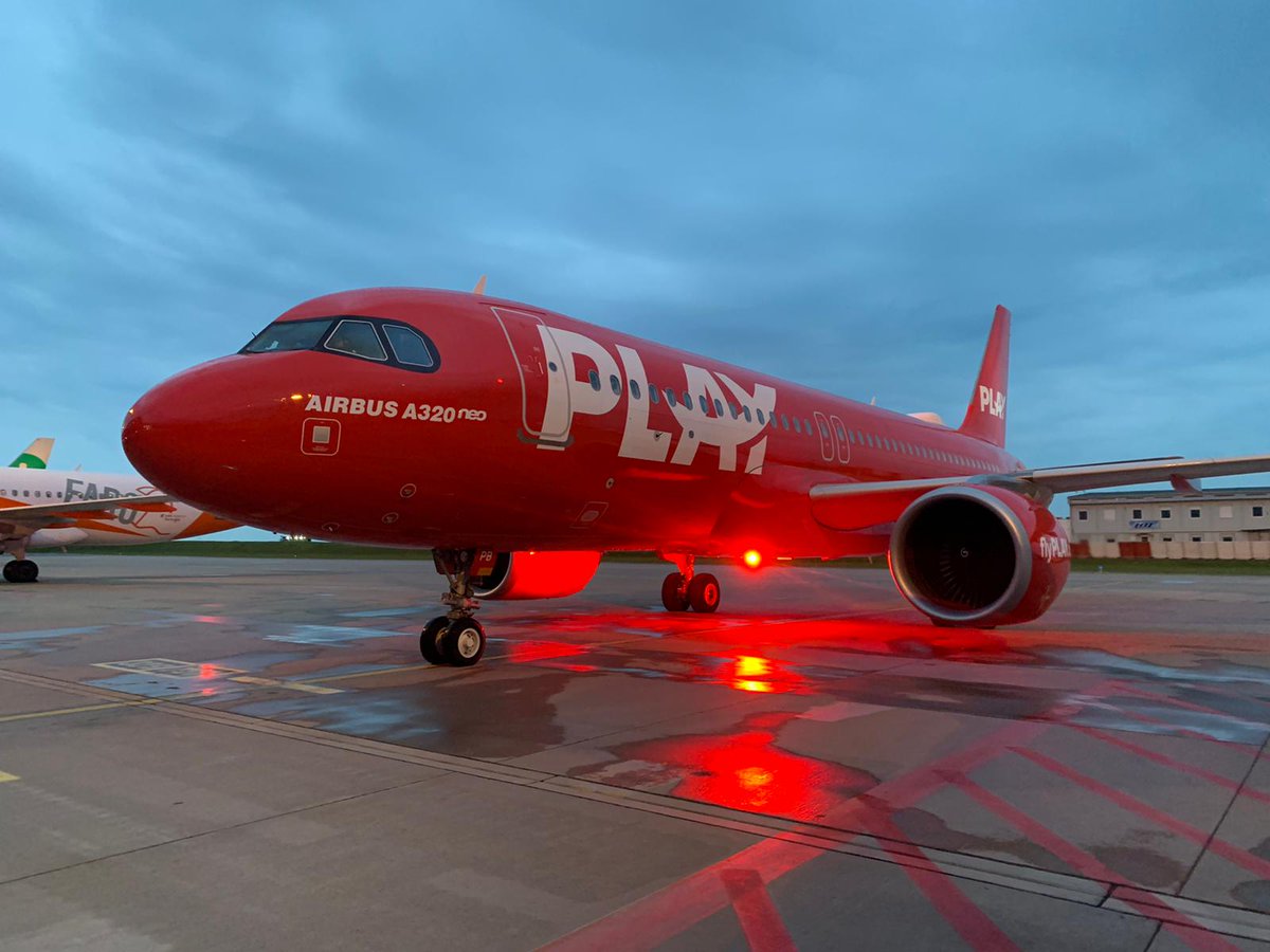 centaureax's tweet photo. @PLAYairlines are at @PragueAirport now... with first scheduled flight from Keflavik. Welcome to #pragueairport #flyfromprg #aviationdaily #aviationnews https://t.co/VU9FBfNTJ1