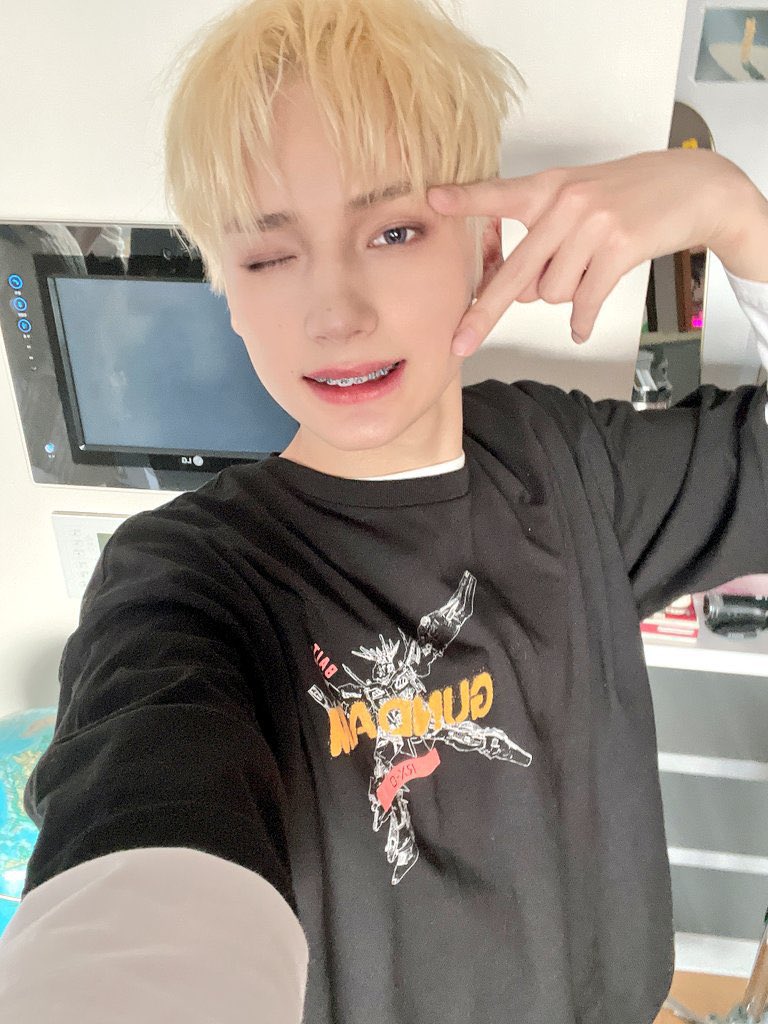 soobtle's tweet photo. Huening siblings with braces ๐๐
@TXT_members #HUENINGKAI #HUENINGLEA #2Ning #txt https://t.co/clKYk7NVHE