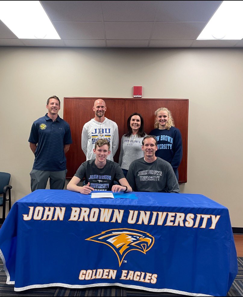 It’s official ✍🏻 <a href="/JBUmbb/">John Brown Men's Basketball</a> <a href="/CoachBeschta/">Jason Beschta</a> <a href="/coachquilling/">Nate Quilling</a>