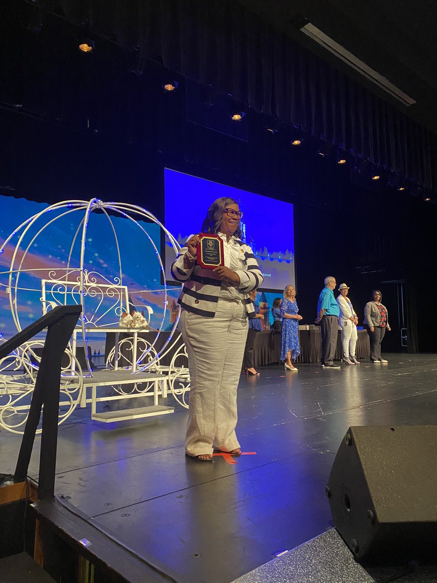 MrsFallonH's tweet photo. @DvilleSpecialEd, what a nightโฆ it was a privilege to fellowship with our Sped staff. There are so many that will be missed. We celebrated #continuedservice and #retirement #ThisIsUs https://t.co/pSANMUTLSz