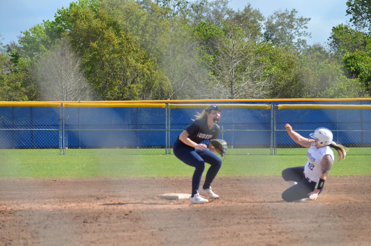 PSUD Softball tweet media
