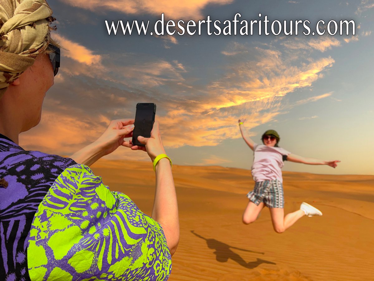 dubai_safari's tweet photo. #evening #desert #safari with #bbqdinner https://t.co/54RZIzi7lQ https://t.co/8UOgqemL5b