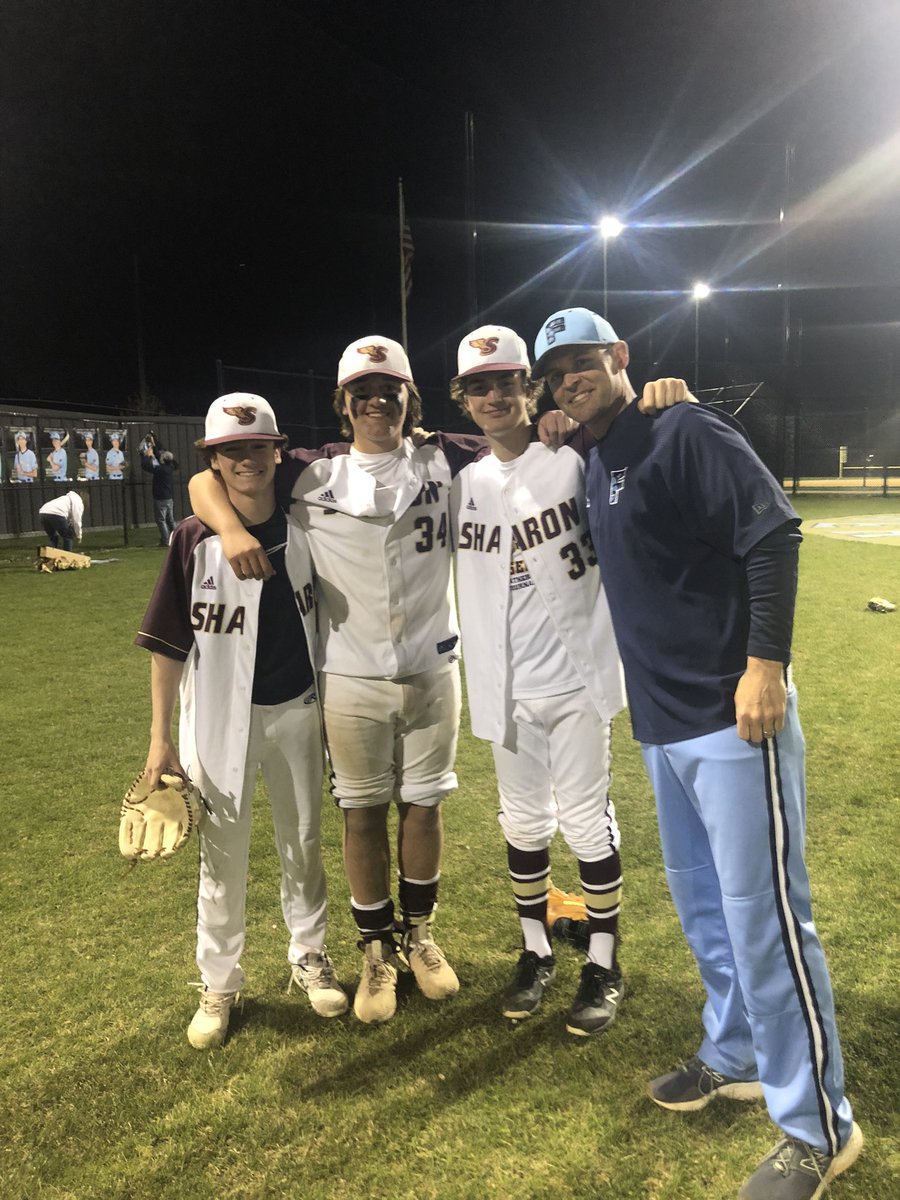 CoachYaff's tweet photo. @GBG_Hawks 15U Blue representing during tonight’s Sharon/Franklin game. Coach @jeff_ambrosini  with @DrewYaffe, @liamconway25, and Luke Meixel https://t.co/Mv2gJaonhJ