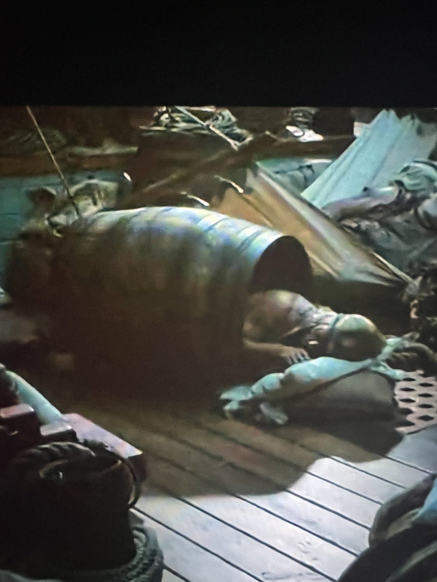 VeeGiggity's tweet photo. The Swede sleeps in the barrel he hides in later on in episode 7... and now I need the Swede as a lil snail fanart 😂 #ofmd #OurFlagMeansDeath #RenewOurFlagMeansDeath #theswede #natfaxon https://t.co/lGTawUWSSI