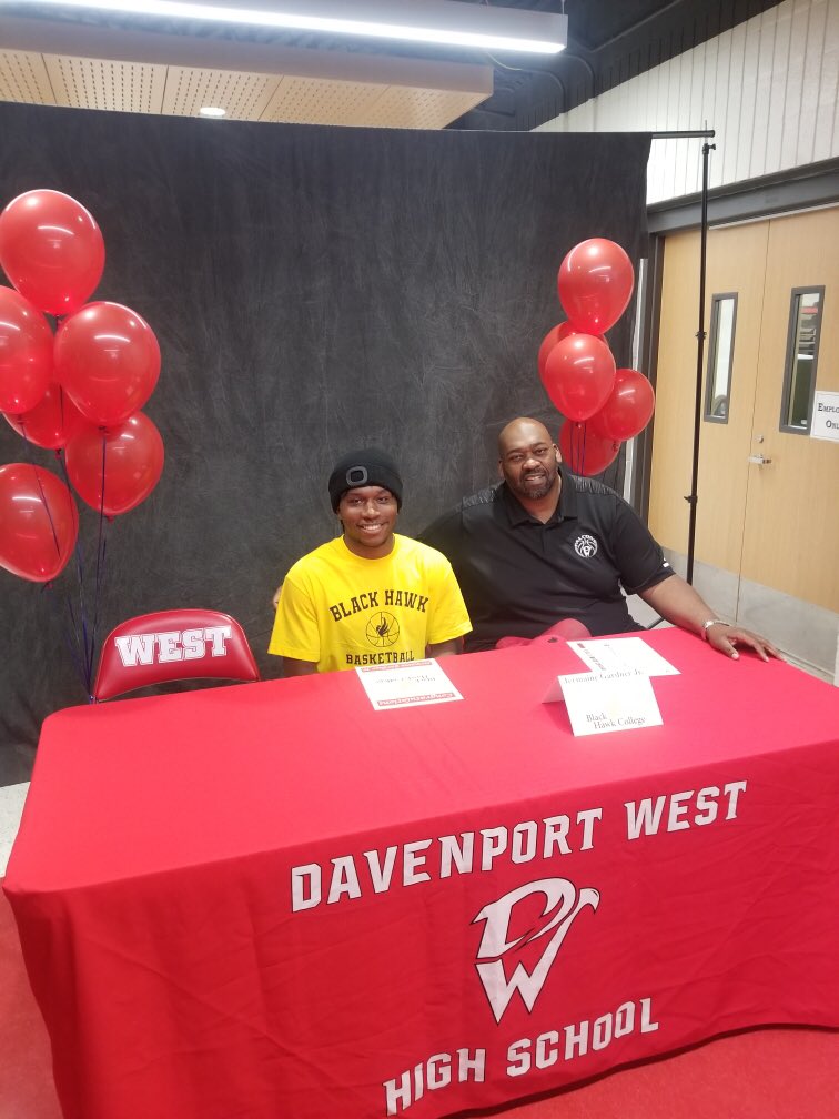DWestBasketball's tweet photo. Congratulations, Jermaine! Jermaine played a huge part in changing our program being the starting PG for 3 years. He’s an incredible teammate, student, and young man. His future is bright!

-MAC second team all conference,  sub state 5 first team, Illinois/Iowa Allstar MVP https://t.co/7pfBMPFheF
