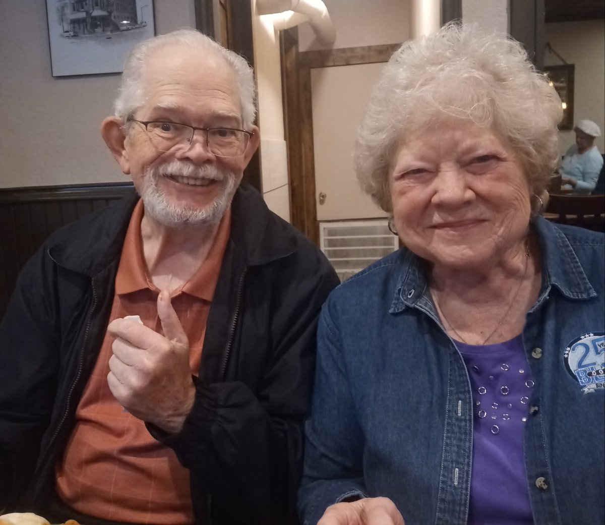 BeamanReaders's tweet photo. What a difference a year makes- last year we were @texashealth after dad's stroke. Thanks to Dr Matthew Fiesta from @RADNTX for quick intervention. Been a long, rough road, but tonight, we celebrated Cinco de Mayo a little differently with some delicious Mexican food! https://t.co/sDRbgeuryw