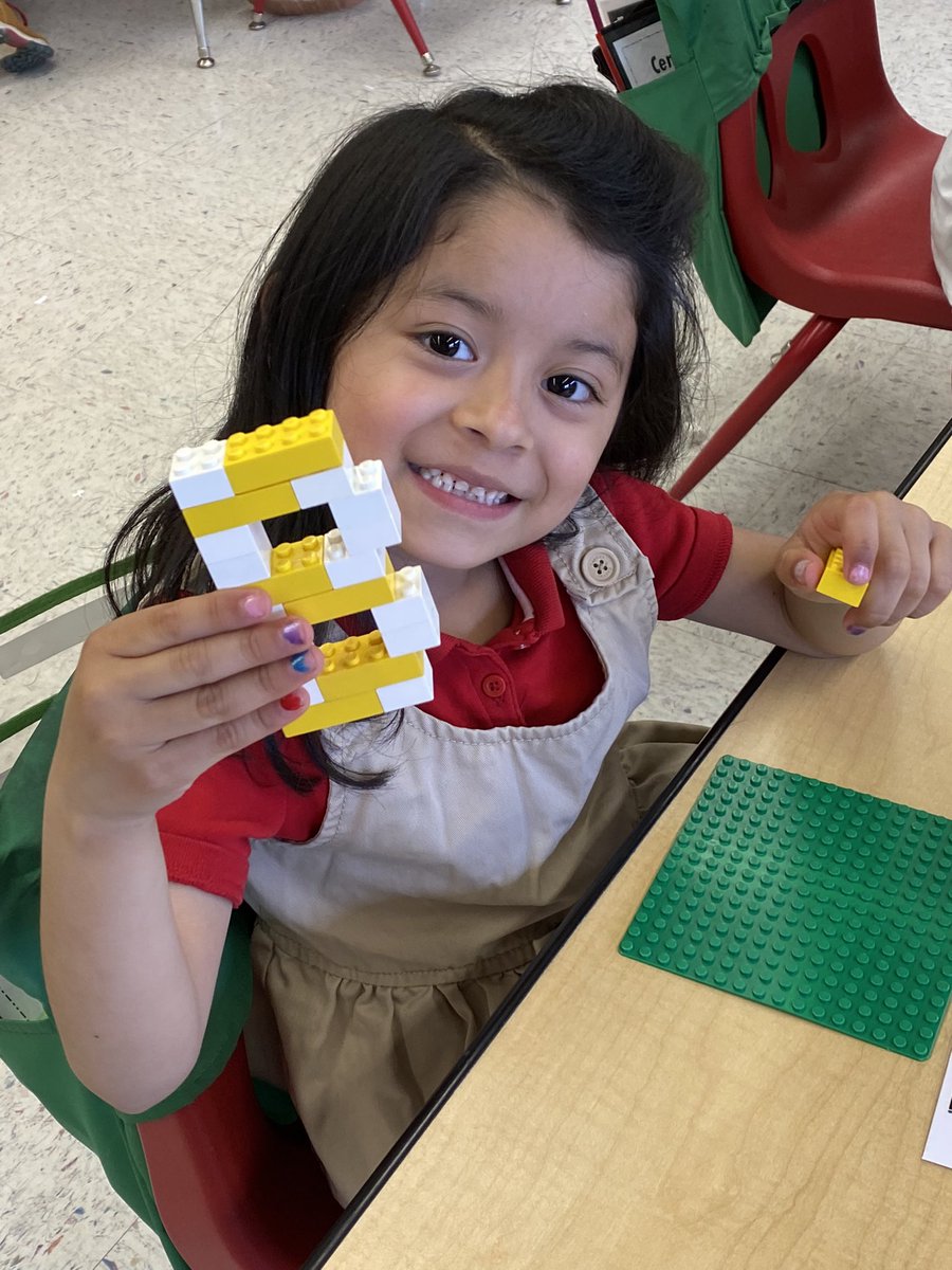 Erika_Goldman's tweet photo. We were lucky enough to spend MORE time with #bricks4kids today! Our smiles could not get any bigger! ๐ Many thanks to @RedBankSup and @rbpsEAGLES for this fun, stimulating and creative experience! @thartman05 #RBBisBIA https://t.co/m1YA7lm5iO