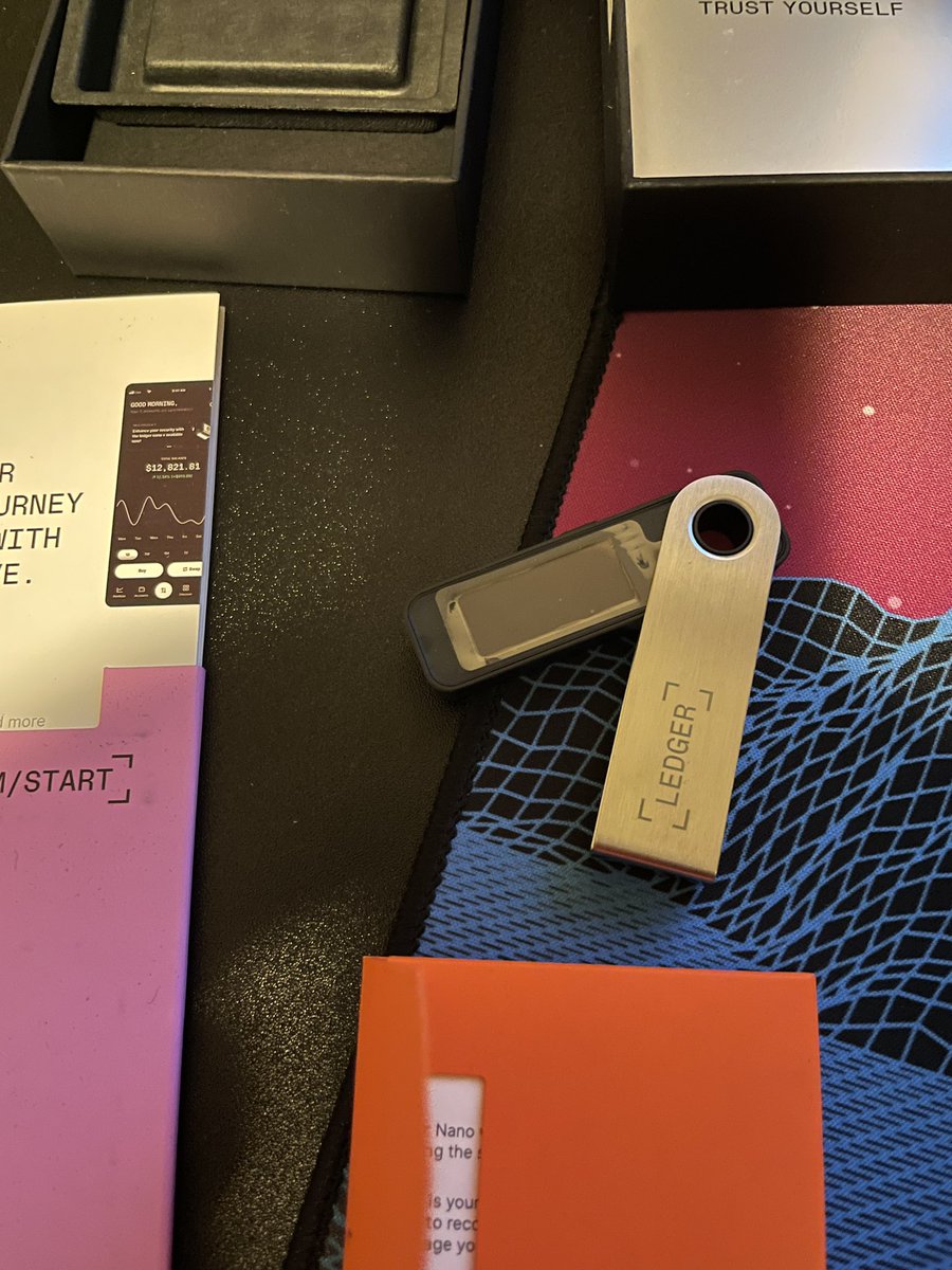 Spyden_Music's tweet photo. Yooo It has arrived!!! #ledger #nanosplus https://t.co/rkKmMbwqHN