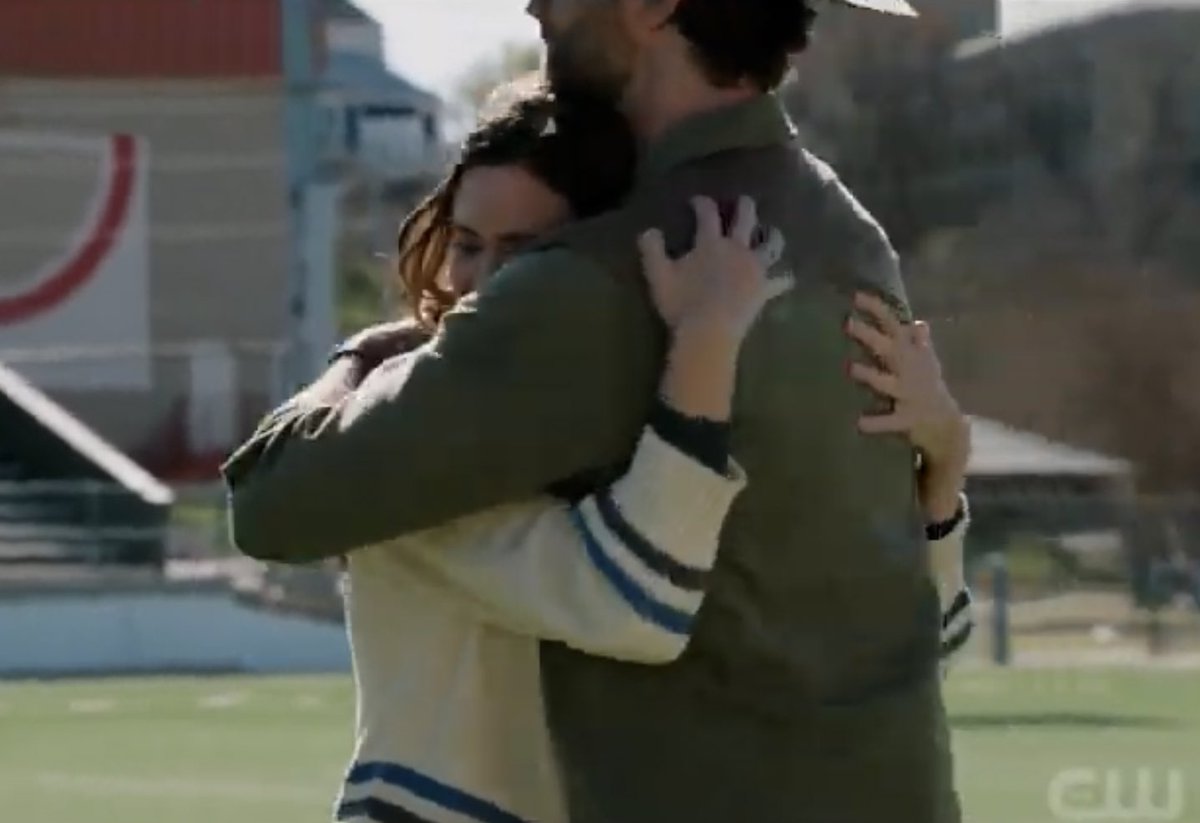 laurenxann's tweet image. Look how happy they are…They missed those hugs for sure🥺❤️

#cordri #walker #ChampagneProblems
