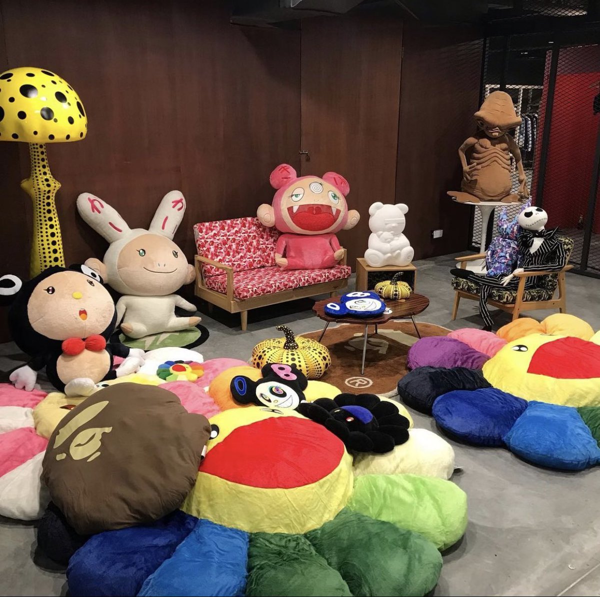 nbhdnoch's tweet photo. #Murakami #Takashimurakami #MurakamiFlowers #MurakamiFlower #mrdob #kaikai #kiki #art #gallary #forsale #collection #collector https://t.co/0A2G7z2dVN