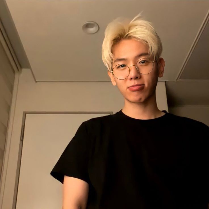 kamjagyaa's tweet photo. Happy birthday my love 
sehat-sehat terus yaa💗
#터래기야_큥생일축하해_보내줘
#HappyBaekhyunDay #해피큥데이 #weareoneEXO https://t.co/YXnk9PQP2q