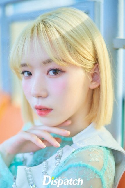 HONGHYEJUTH's tweet photo. [📸] - ‘SHUT DOWN’ HD PHOTO MUSIC VIDEO

สำนักข่าว Dispatch ได้ลงรูปเบื้องหลังมิวสิควิดีโอของเพลง SHUT DOWN ค่ะ 

ฮเยจูของเราในลุคใหม่ทำให้คนตกหลุกรักเยอะขึ้นมากๆ สวยน่ารักมีเสน่ห์ที่สุด 😭💖

🔗 : https://t.co/twNXuzYr1a

#클라씨 #CLASSy #홍혜주 #HONGHYEJU https://t.co/tfrmOMy4ss