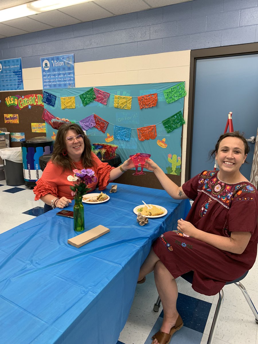 Travis Elementary tweet media