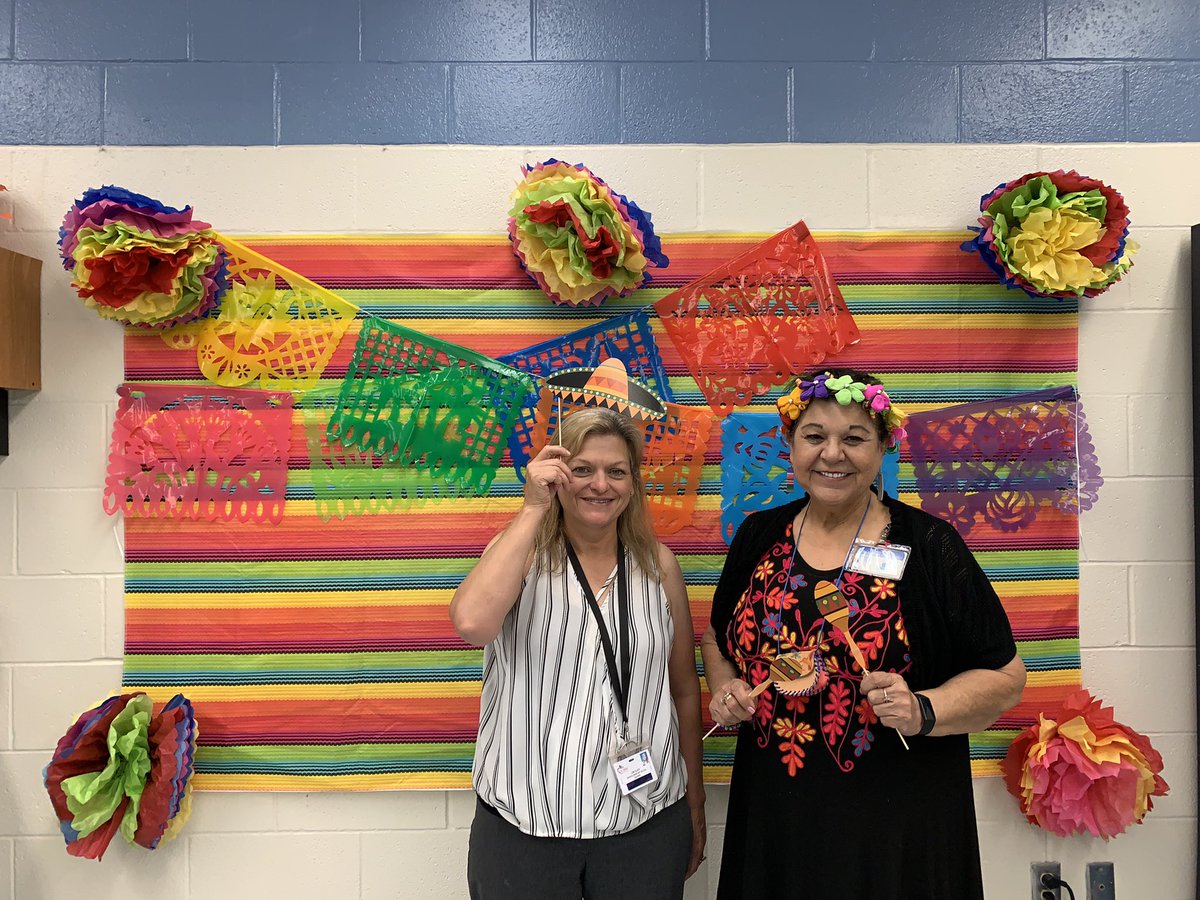 Travis Elementary tweet media