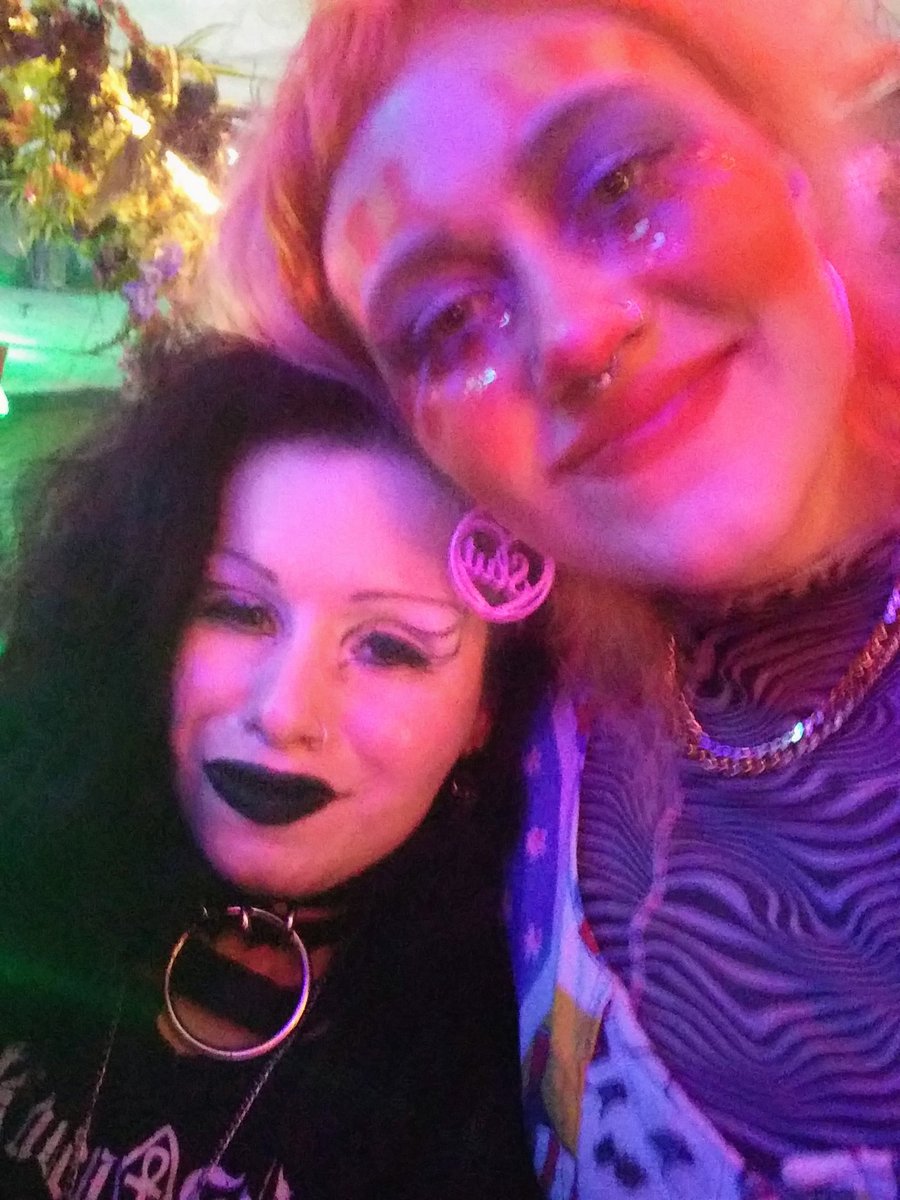 ghastlycrumb_dj's tweet photo. An unforgettable night of music in a beautiful fever dream venue! ๐๐คThank you to the exceptionally talented #noxnovacula #secretshame #childofnight & #karategunsandtanning https://t.co/RhwgOmKtgQ