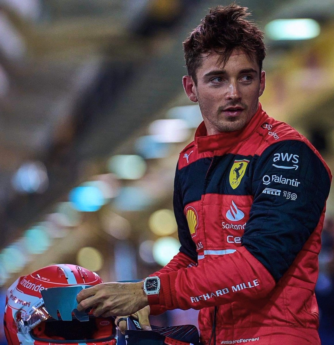 F1NTV12's tweet photo. ¡GRANDE CHARLES LECLERC!😍🇲🇨

Entrevistador: ¿Como ves la carrera de la temporada entre tu y Verstappen?
Leclerc: No, por qué Checo está muy cerca. Carlos ha tenido un poco de mala suerte y tal vez ahora también esté llegando... Creo que será entre nosotros cuatro.
#F1 #F12022 https://t.co/w6qAPrfWDB