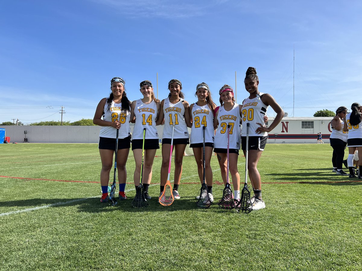 SEMIFINALS 
Edison 14 - 7 Sanger 

Great hustle today ladies!! Next up.. CHAMPIONSHIPS 🐯