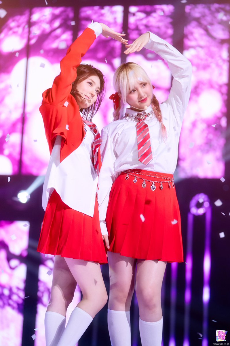 킹엽다....뽀뽀해주고싶음
ㅋㅋ막이래