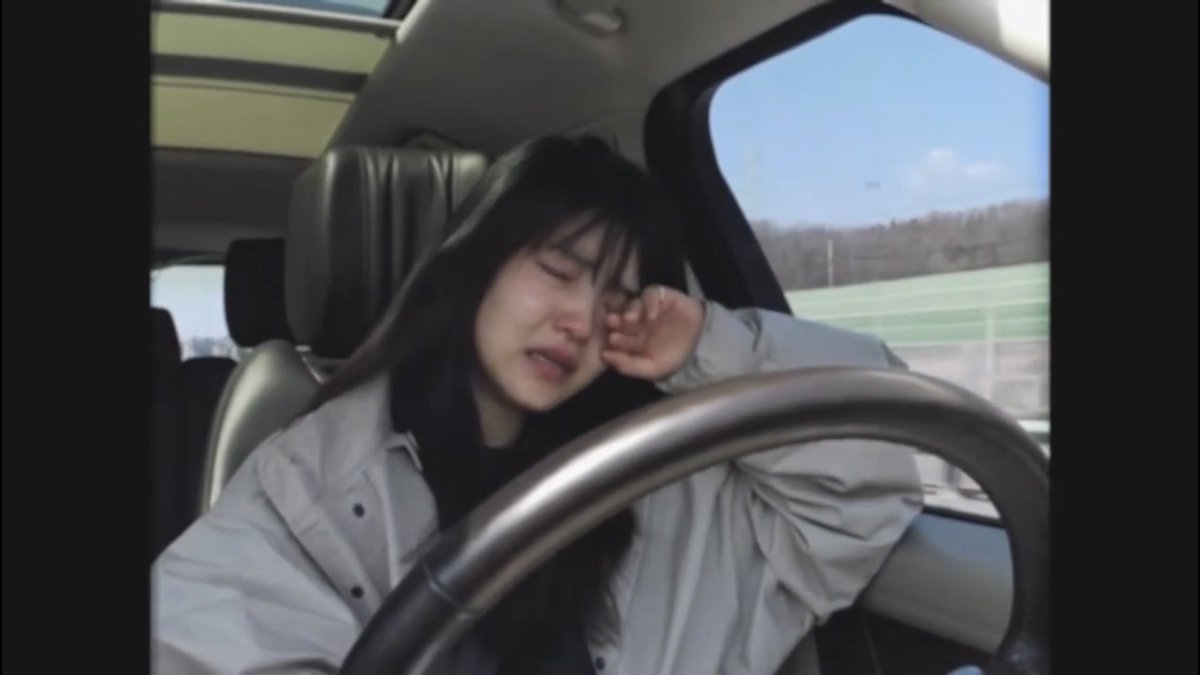 taeritubbies's tweet photo. WE’RE REALLY GETTING TO SEE HER ALMOST DAILY LIFE LOOKS LIKE 😭😭😭😭😭 KIM TAERI YOU ARE THE BEST 😭❤️ https://t.co/XRANrZw79B