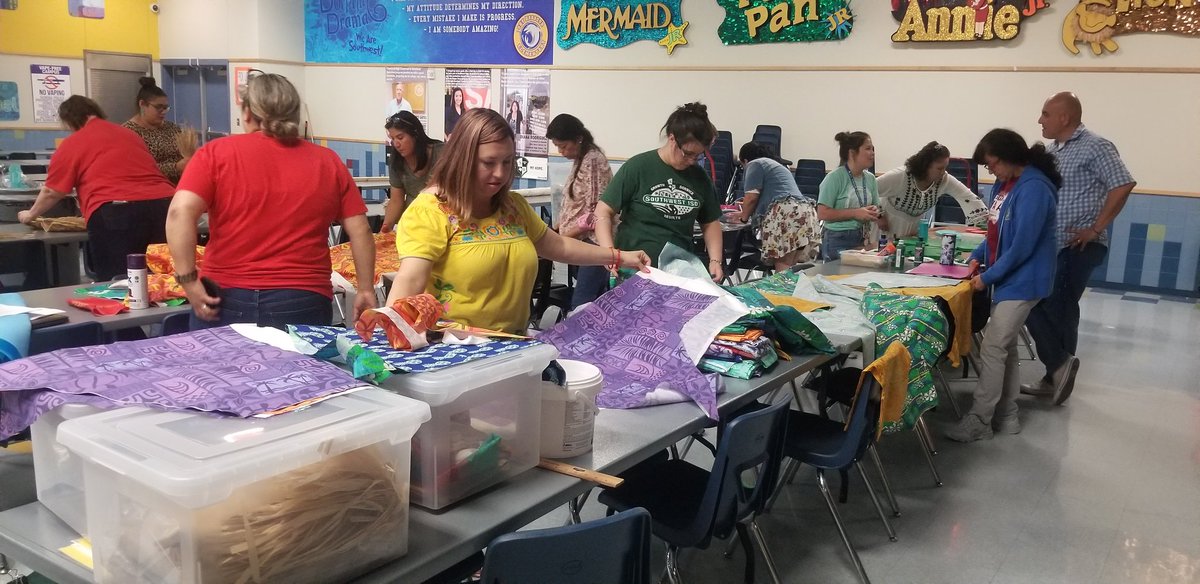 swisd_she's tweet photo. Sky Harbour staff, parents, and students came together to help finish up props, costumes and decorations for Dolphin Drama's production of Moana Jr with shows beginning May 20th.
#escregion20 #RootEdSkyHarbour
#weareswbychoice
#DolphinDrama #TheatreInOurSchools https://t.co/xVDNzVX0QY