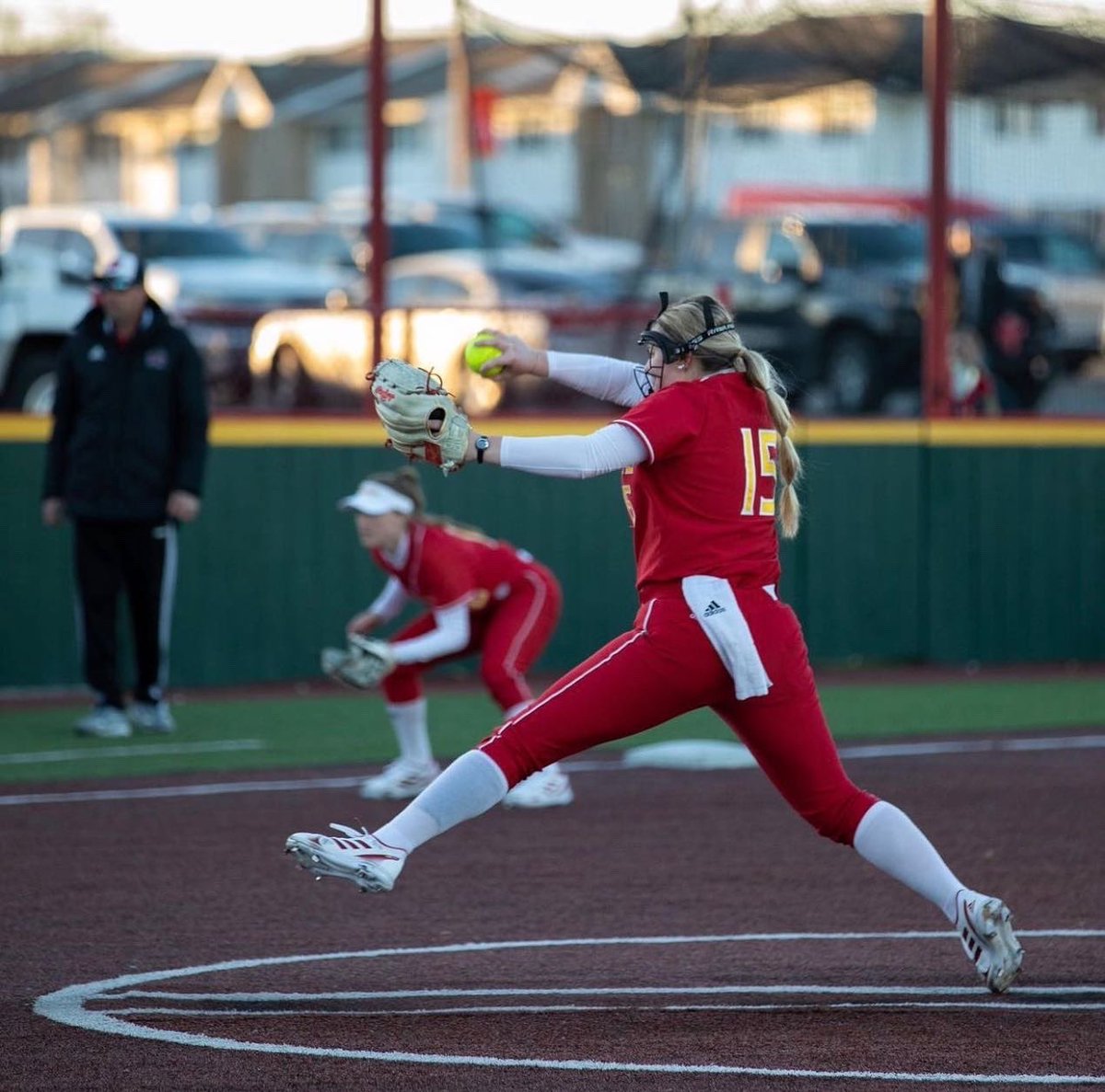 1taylorcompton5's tweet photo. Dear softball, thank you. 🤍 https://t.co/hdb4g8gG8a