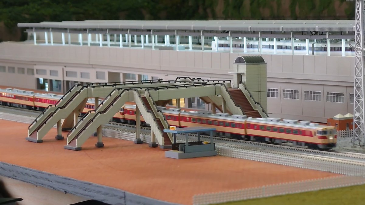 yocci1527's tweet photo. 今日も行ってしまいました。
やはり長いコースで走らせられるのは嬉しいですし、ありがたいことです。
#railparksapporo 
#急行ニセコ 
#特急おおぞら 
#DMH17 https://t.co/Ul90ovjtTo