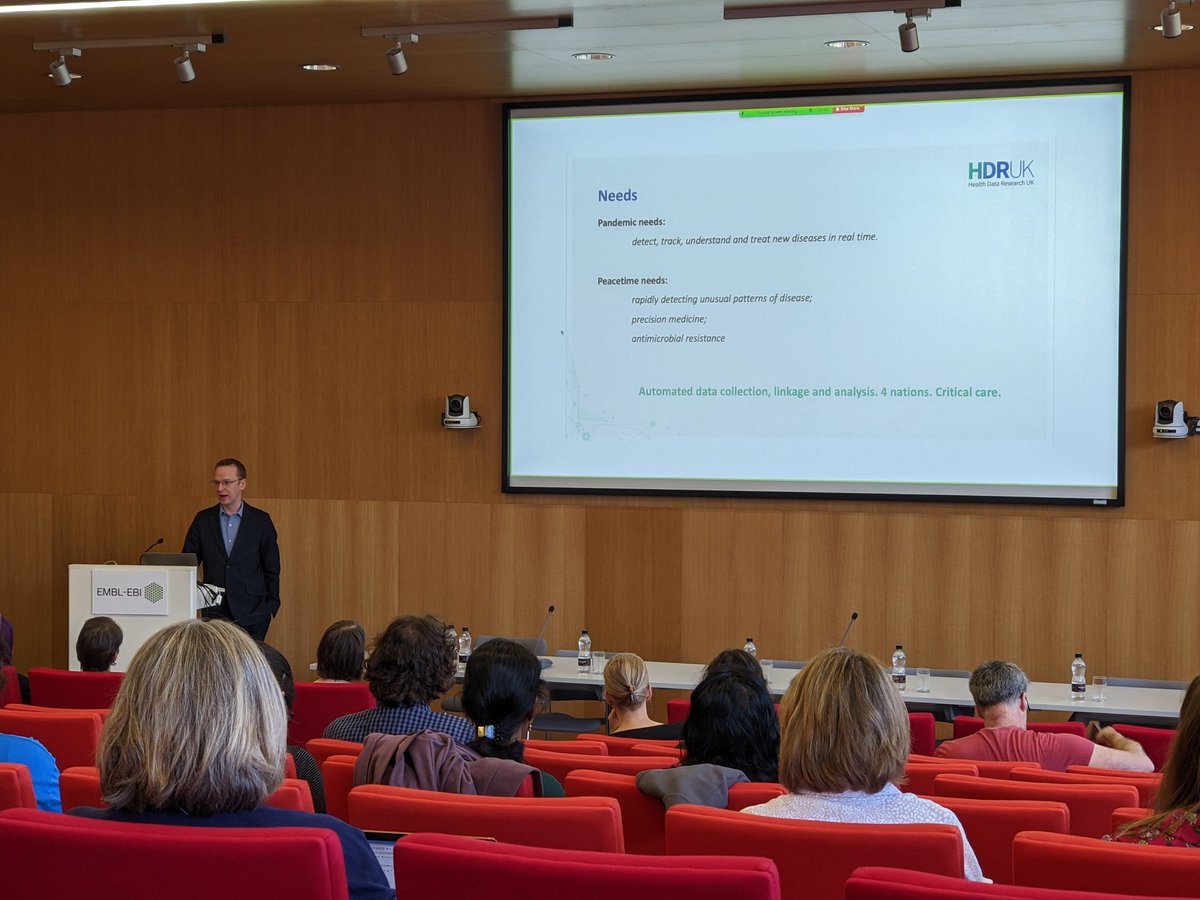 jakelever0's tweet image. Day 2 of #ukbiocuration2022 kicks off with @kennethbaillie giving a keynote about the @HDR_UK funded Outbreak data analysis platform to bring COVID data together
