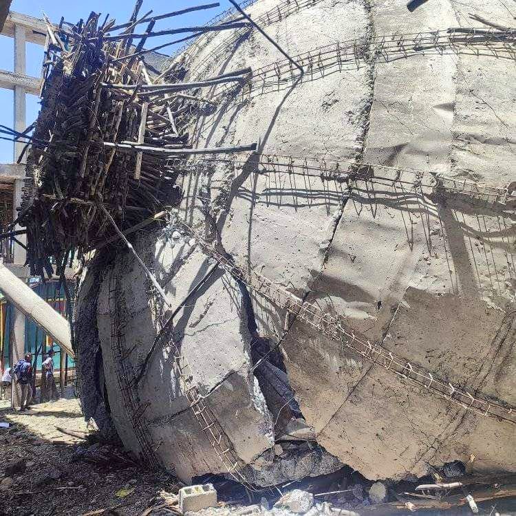 NahomTeklu_'s tweet image. A careless project management &amp;amp; inconsistent construction supervision caused #structuralfailure of the central #dome, #beam, &amp;amp; #column structures of the underconstruction &apos;Hamere Werk Kidist Mariyam&apos; #orthodox #church at #workusefer near #Kality. What a loss of resources!