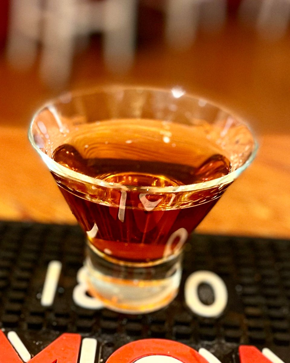 Ale_Zimmer77's tweet photo. #gm with my #shelby cocktail, weekend di coming! https://t.co/pe8oibpaHO