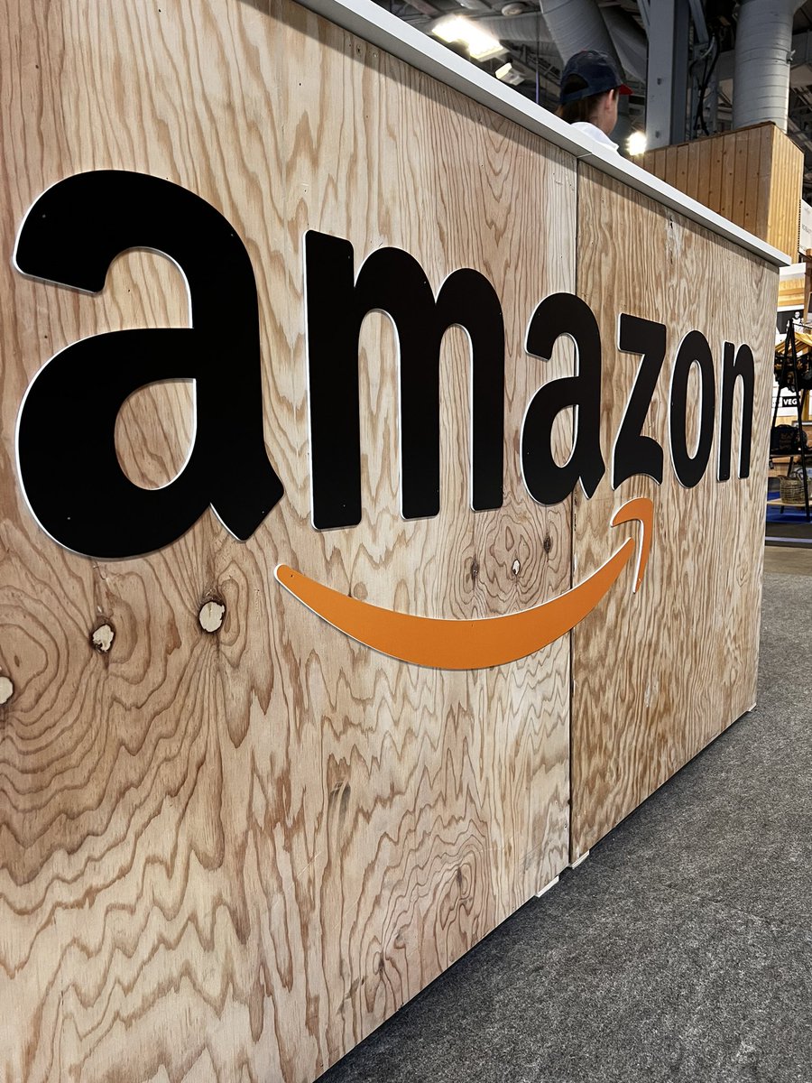 BezosPierick's tweet photo. Plus que quelques jour pour venir rencontrer les acteurs du #madeinfrance 🇫🇷 propulsé par @AmazonNewsFR 

📍RDV pavillon 2, Stand H032
#AmazonFoireDeParis https://t.co/QN1HQ6EHoy