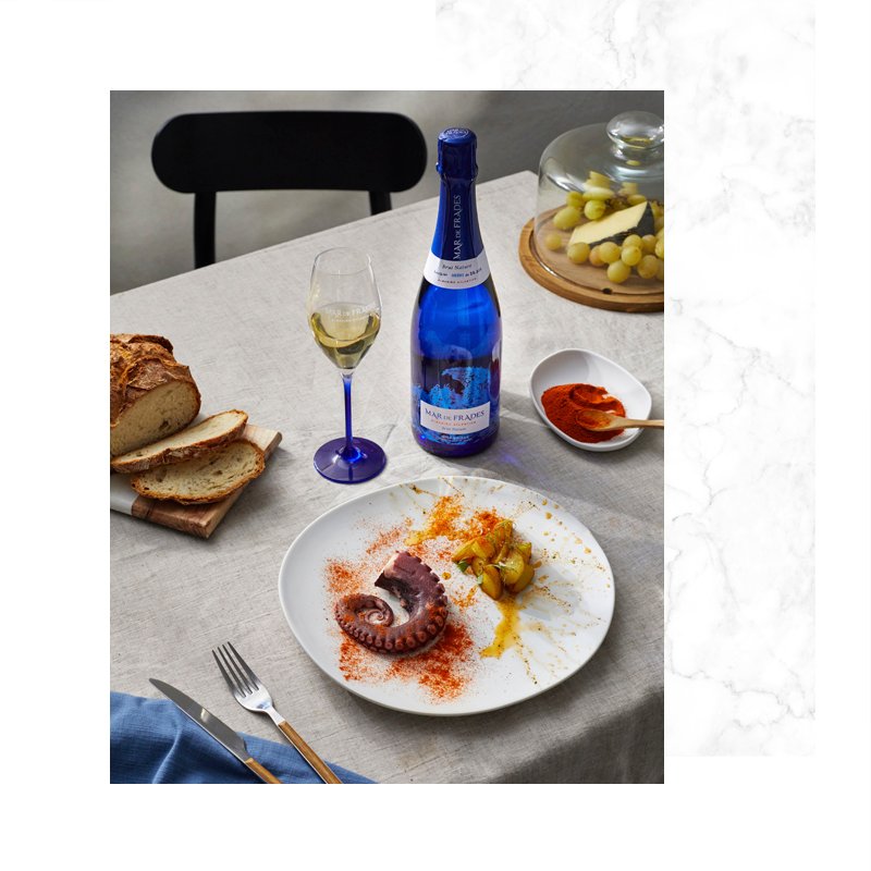 Si hay algo que nos gusta además de un buen maridaje con Mar de Frades, son los viernes para poder disfrutarlos al 100% 👌

¿Te apuntas?

#MardeFrades #Albariño #DoriasBaixas