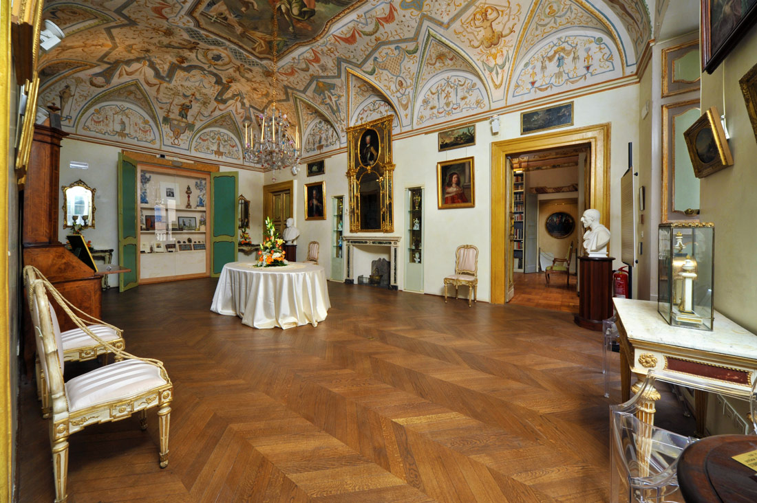 icomdemhist's tweet photo. This is #FollowFriday! Today we recomend another #Demhist member, beautiful @PalazzoSorbello at Perugia (Italy).
Look at the amazing Charles the IIIth Room 😍!
Learn more here👉https://t.co/zUFCHdrqmR
@IcomOfficiel @icom_italia https://t.co/zPTQrqEodb