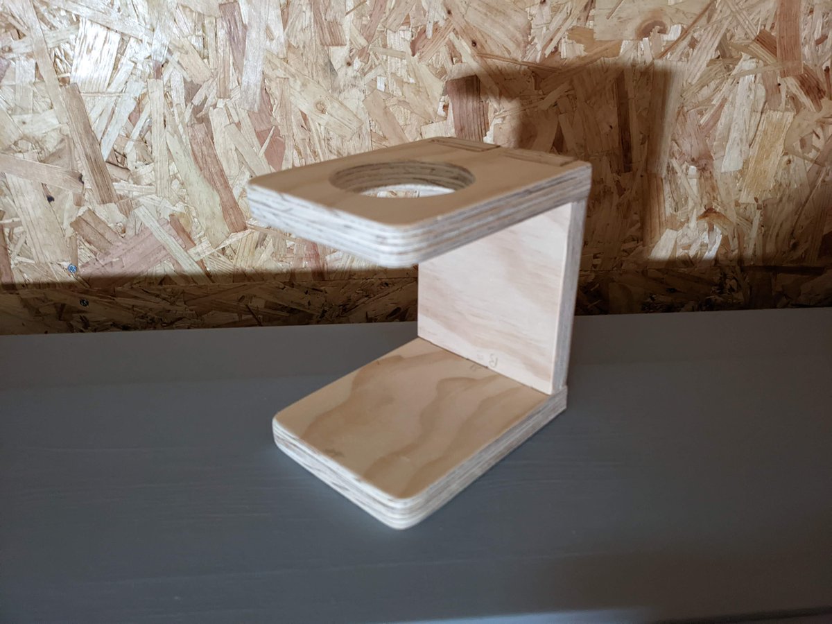 alexellisuk's tweet photo. My progress on a coffee stand for @comedordexis's V60. It's the first time that I've cut dovetails into 18mm plywood. They came out alright! Next up branding with a π³, glue up, waterproofing and cork pads.
Also available in Oak and Pine π #FaaSFriday
https://t.co/IokhIrlrNC https://t.co/p4jqXrm0Tw