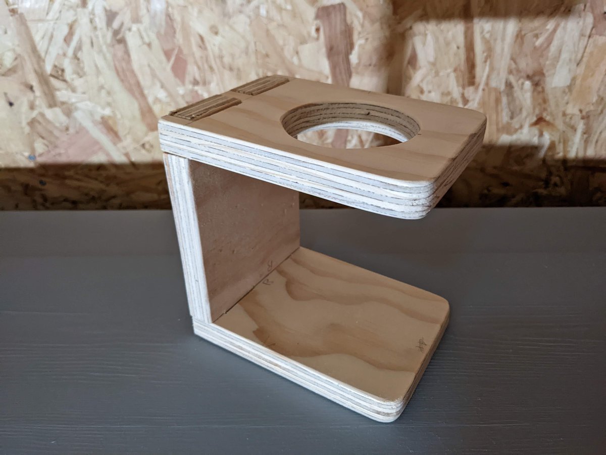 alexellisuk's tweet photo. My progress on a coffee stand for @comedordexis's V60. It's the first time that I've cut dovetails into 18mm plywood. They came out alright! Next up branding with a π³, glue up, waterproofing and cork pads.
Also available in Oak and Pine π #FaaSFriday
https://t.co/IokhIrlrNC https://t.co/p4jqXrm0Tw