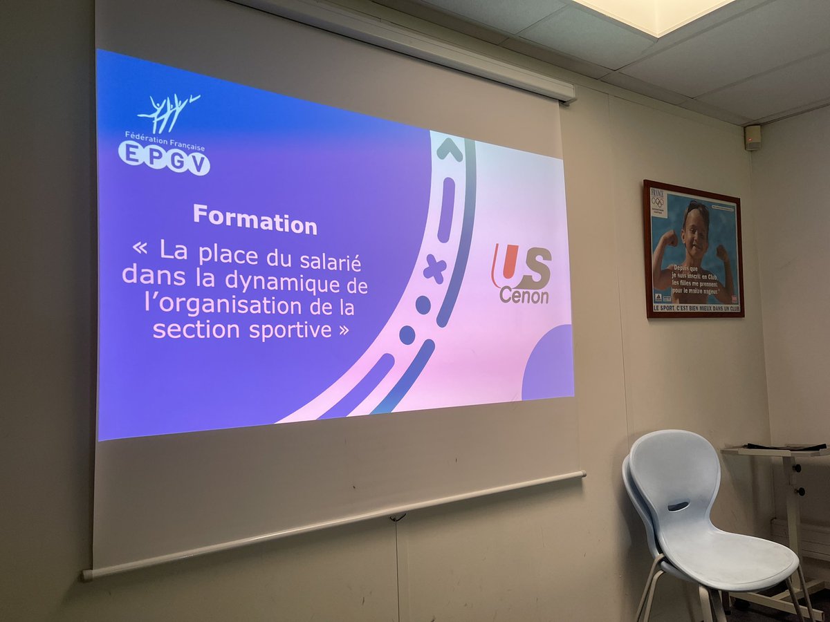CharlotVincent's tweet photo. Lancement avec @CamillePieraggi de la formation proposée par le Comité @SportSante Nouvelle-Aquitaine pour les salariés des sections sportives du Club Omnisports de US Cenon. 
Obj : place des salariés dans l’organisation associative et sur la relation avec les bénévoles. https://t.co/zgS28vsjmI