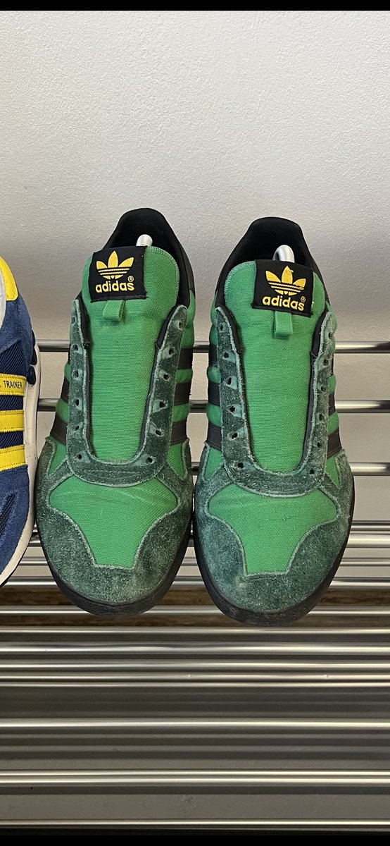 solepatrol666's tweet photo. First deep clean/Re-dye Marathon 80s using quality products from @Reno_station these must be 15+ years old came back fresh🤗 #adidas #adidasoriginals  #ShareYourStripes https://t.co/u4awIFEnla