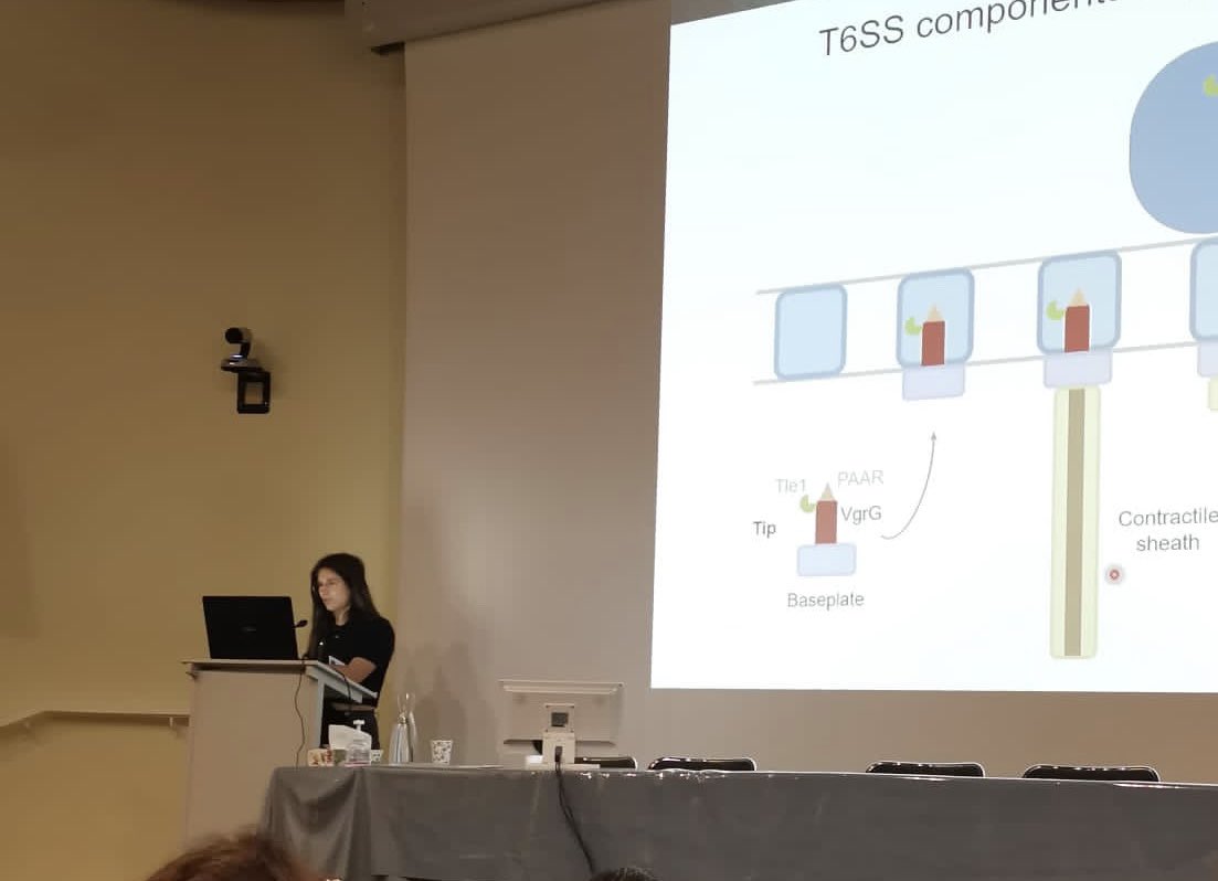 Now, Solène <a href="/BeauvoisSolene/">Beauvois Solène, PhD</a> on stage to talk on assembly and structure of T6SS. <a href="/jsm3marseille/">JSM3</a>